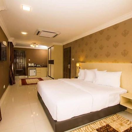 New Kesuma Villa Exclusive Stay Паріт-Раджа Екстер'єр фото